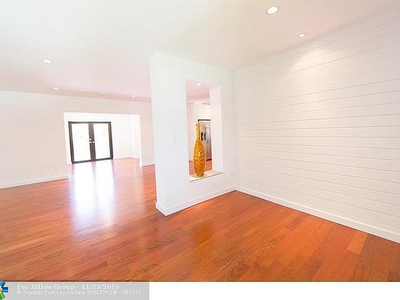 4th image of 802 NE 99th St
