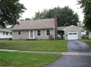 347 Sandalwood Dr, Rochester, NY 14616