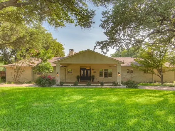 3655 Encanto Dr, Fort Worth, TX 76109