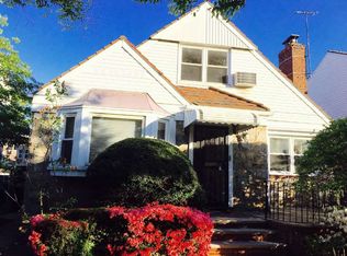 14412 68th Rd, Flushing, NY 11367