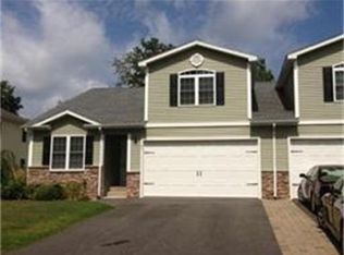 43 Sunnyslope Ave, Agawam, MA 01001