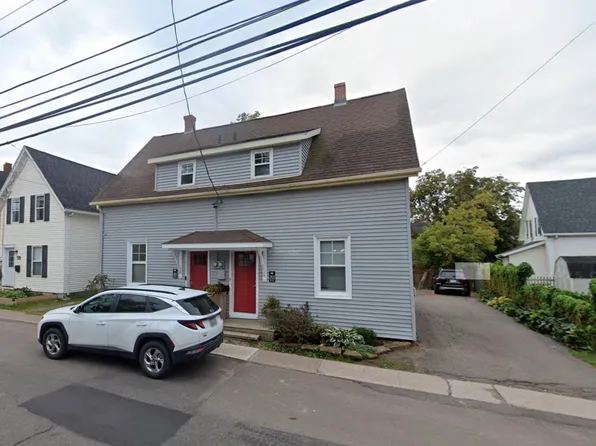363 Queen St #361, Charlottetown, PE C1A 4C7