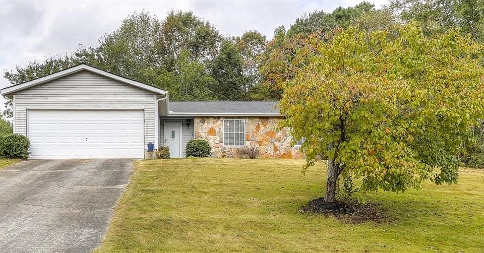 1st image of 2655 Green Meadow Ln NE