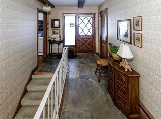 6713 Samuel Rd, Edina, MN 55439