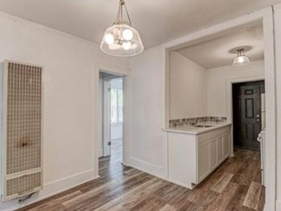 2nd image of 2423 NW 11th St #1