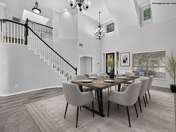 2nd image of 305 Victory Ln