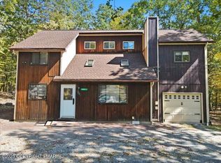 3227 Stonehenge Dr, East Stroudsburg, PA 18301