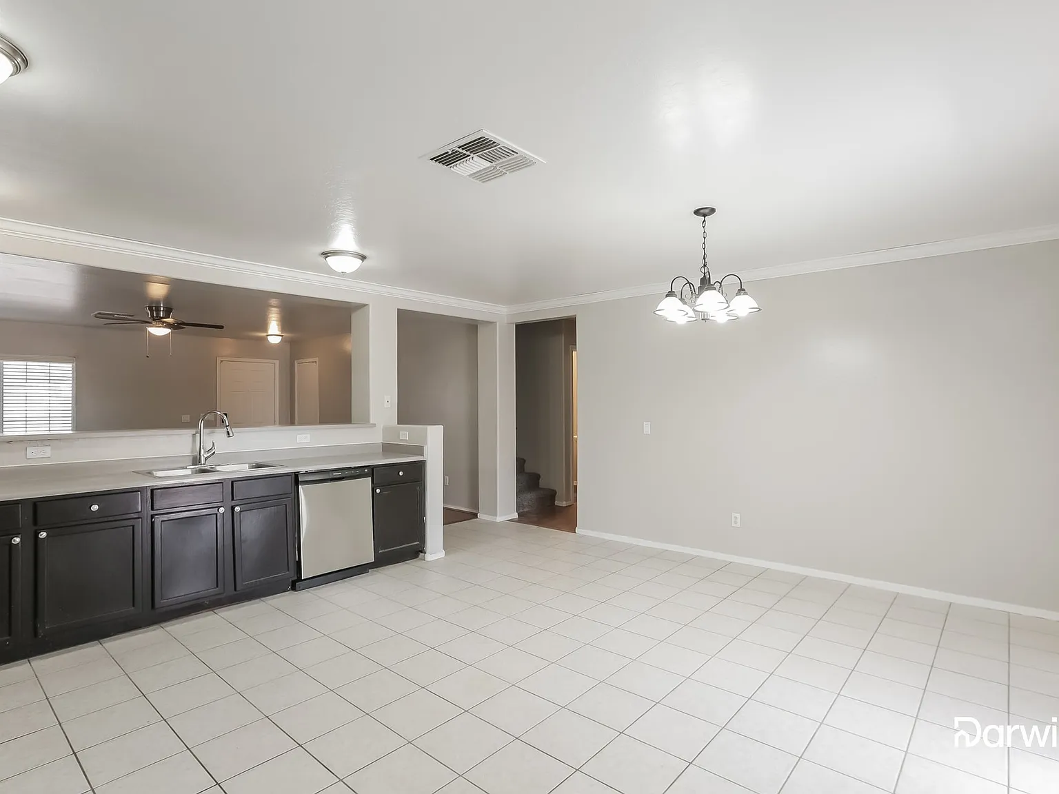 3 bed, 2.5 bath, 2018 sqft, $1,875 — Photo 4