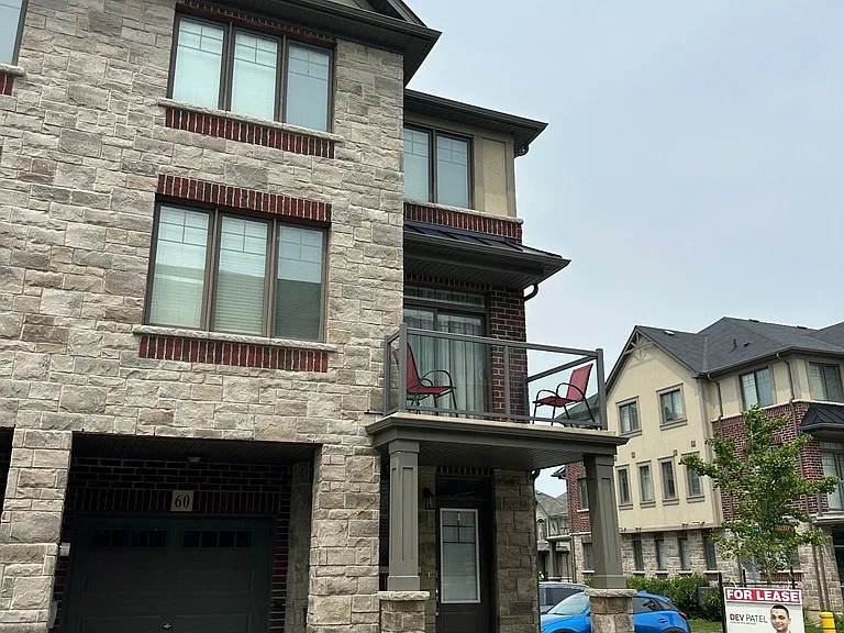 60 Farley Ln — Photo 2