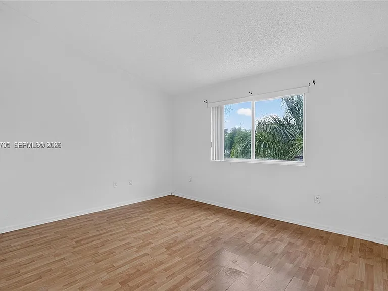 6225 Kendale Lakes Cir #253 — Photo 15