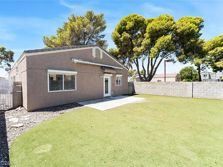 1652 Wendell Williams Ave — Photo 37