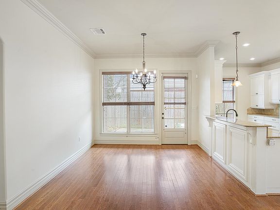 4th image of 1823 Kennedy St