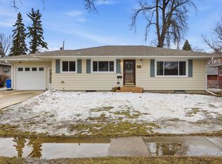 90 25th Ave N, Fargo, ND 58102