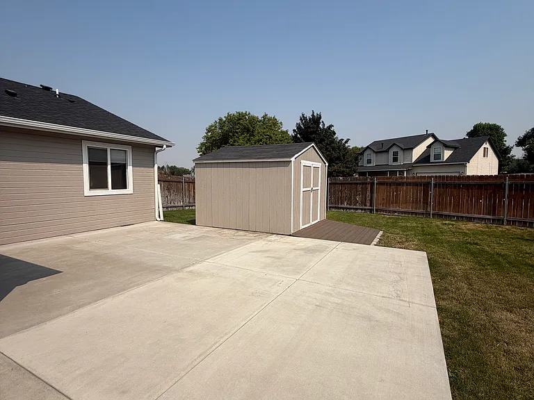 16566 N Liverpool Ln — Photo 18