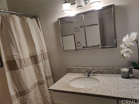 5th image of 4054 N Pershing Ave