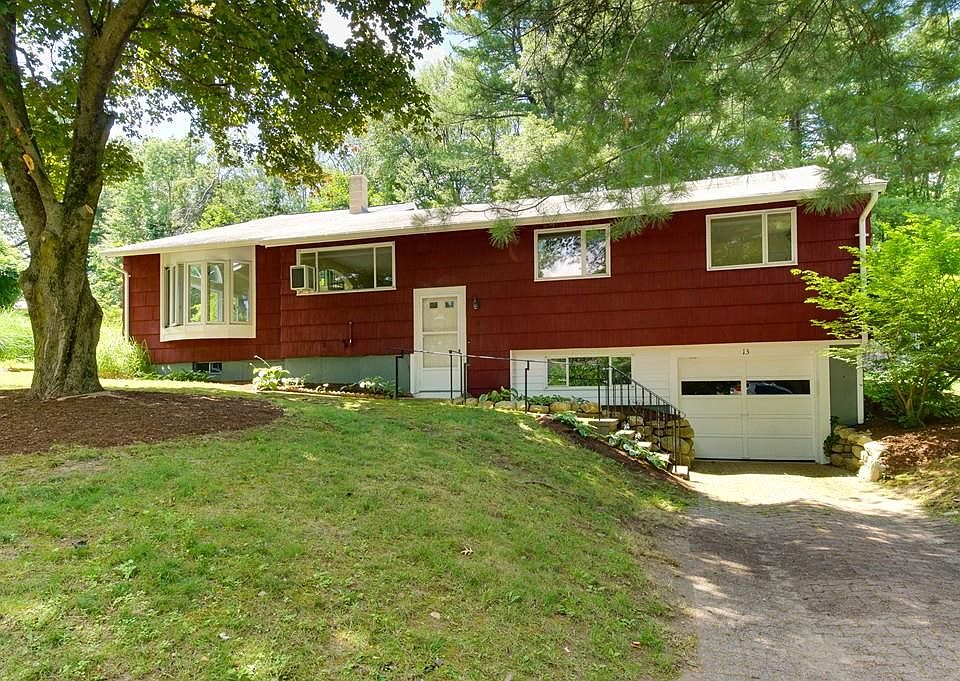 1st image of 13 Leonard Dr