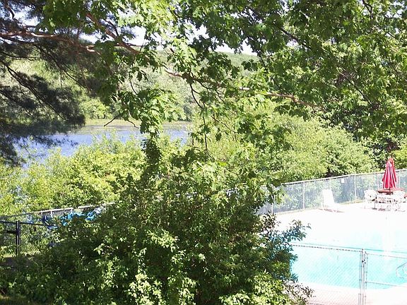 3rd image of 16 Thayer Pond Dr Suite 11