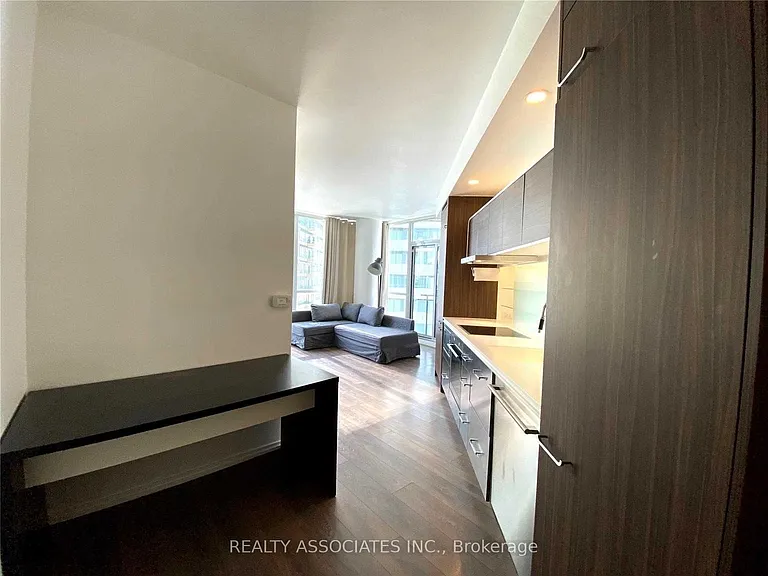 45 Charles St E #3107 — Photo 6