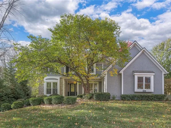 2505 W 162nd St, Stilwell, KS 66085