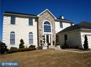 21 Mullen Dr, Sicklerville, NJ 08081
