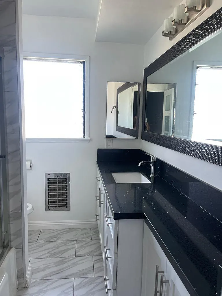 2 bed, 1100 sqft, $3,795 — Photo 2