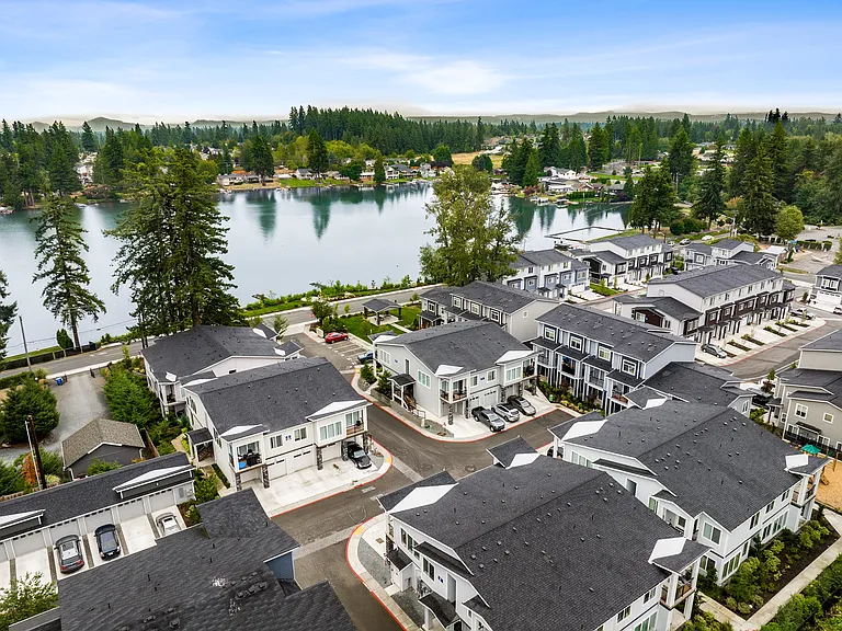 The Landing at Lake Tapps — Photo 9