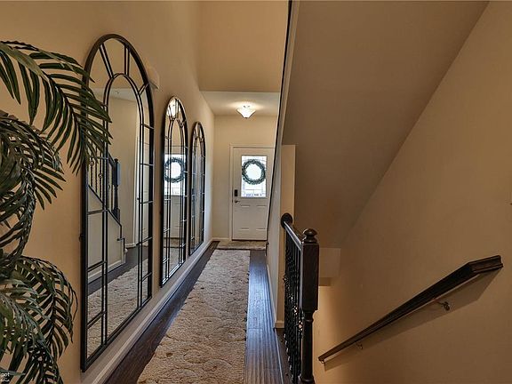4th image of 4756 Dealtrey Dr