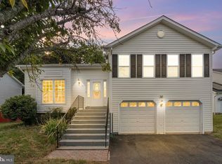 99 Tanterra Dr, Stafford, VA 22556