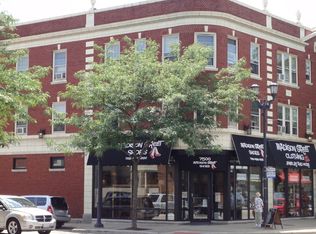 7500 Madison St #2Q, Forest Park, IL 60130