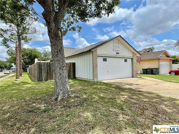 2nd image of 501 Cabana Dr