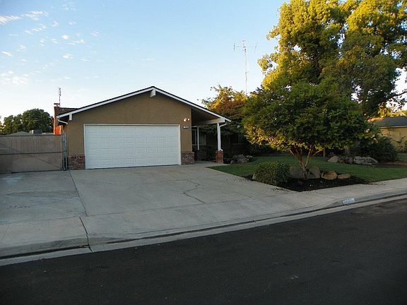 2nd image of 1734 Griffith Ave