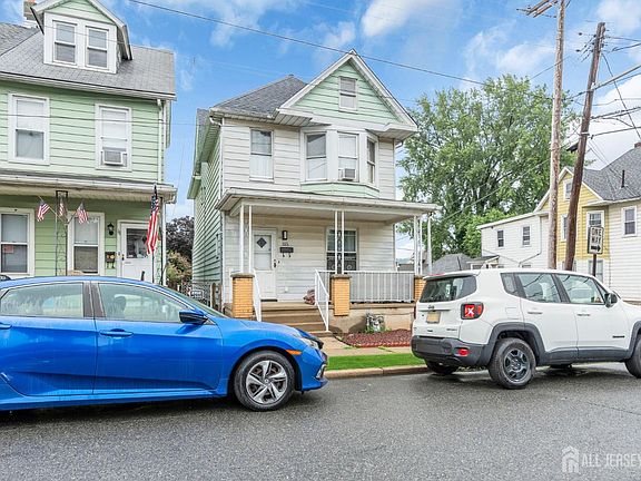 4th image of 115 Glen Ave
