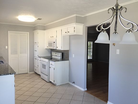 3rd image of 1225 Willowwood Dr