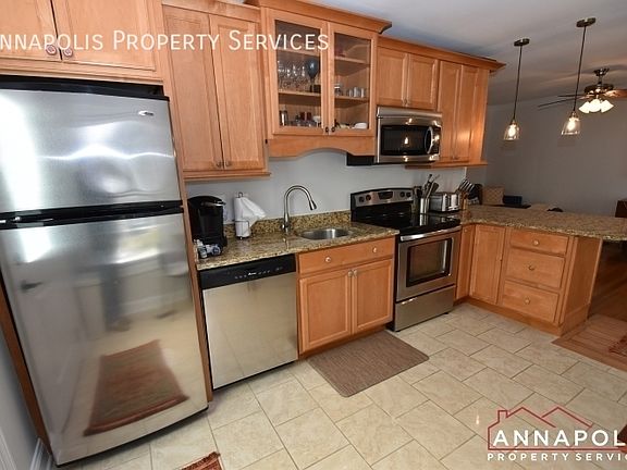 2nd image of 1329 Washington Dr