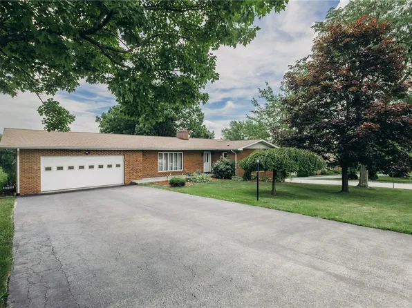 141 Cambridge St, Indiana, PA 15701