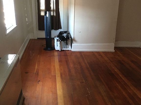 4th image of 93 W Pearl St APT 7