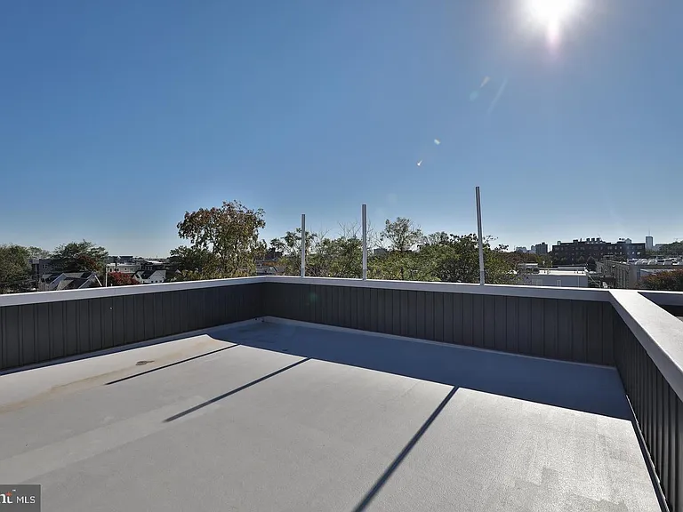 1939 N Darien St #2 — Photo 13