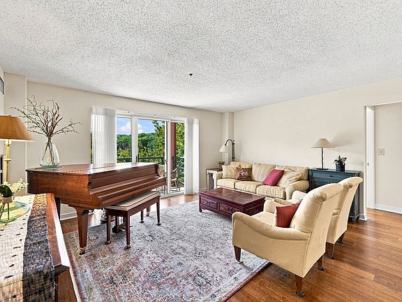 3rd image of 273 Cambridge Rd APT 505