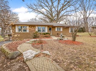 8N005 Stevens Rd, Saint Charles, IL 60175