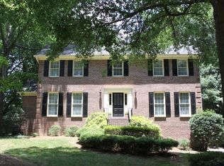 5327 Amhurst Dr, Norcross, GA 30092