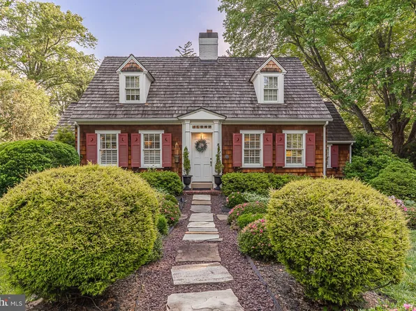 409 E Broad St, Falls Church, VA 22046