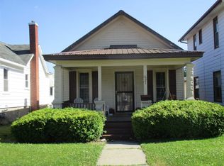 621 3rd Ave S, Clinton, IA 52732