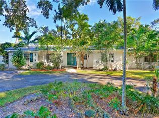 5025 SW 74th Ter, Miami, FL 33143