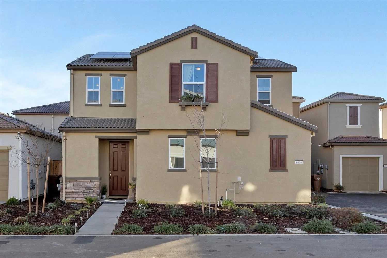 4606 Ocean Ln photo 1