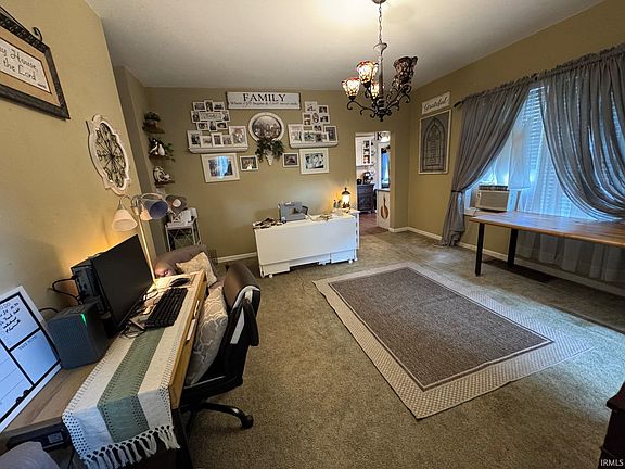 4th image of 523 Fulton Ave