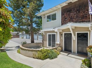 2550 Elden Ave APT B, Costa Mesa, CA 92627
