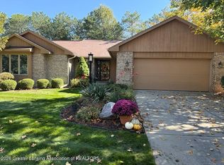 3508 Muirfield Dr #20, Lansing, MI 48911