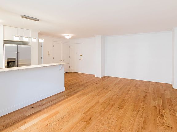4th image of 401 E 89th St APT 3B