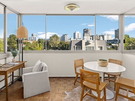 5th image of 969 Hilgard Ave APT 603