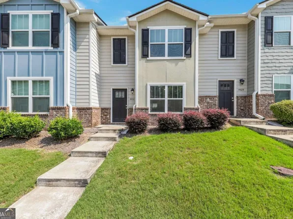 4431 Pinscher St, Union City, GA 30291